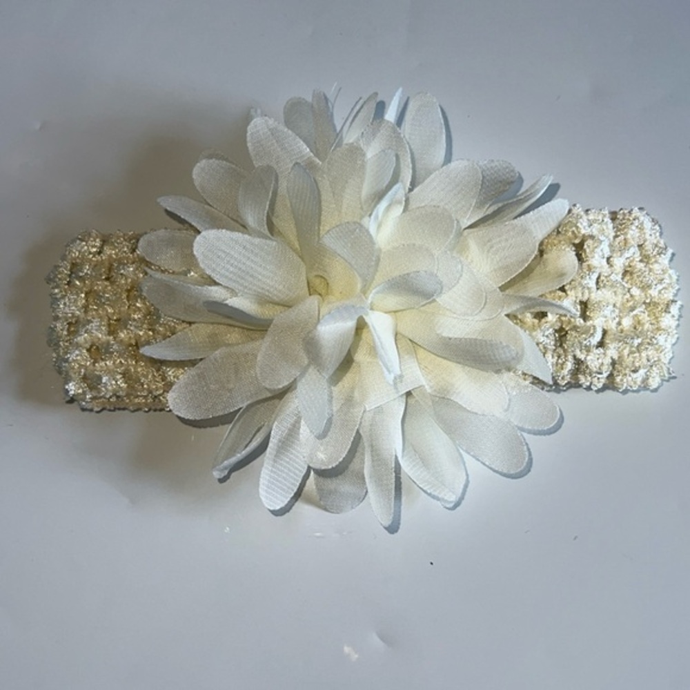 🛍 NEW PRETTY Little GIRLS IVORY BOW Will Complete Any Outfit SIZE…